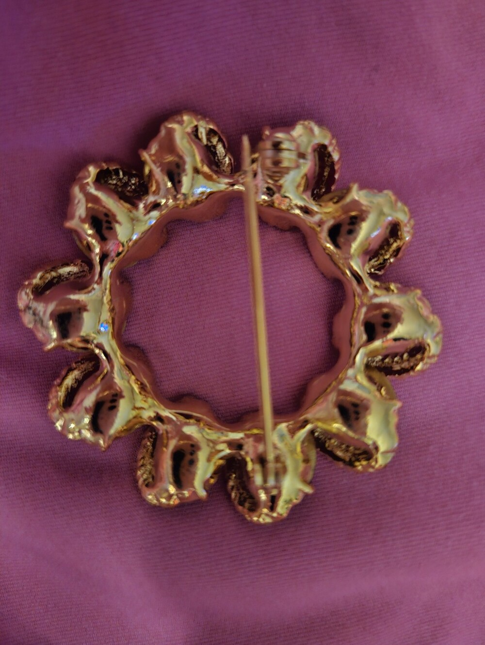 ❤Ruby and Rhinestone Brooch - Picture 3 of 3
